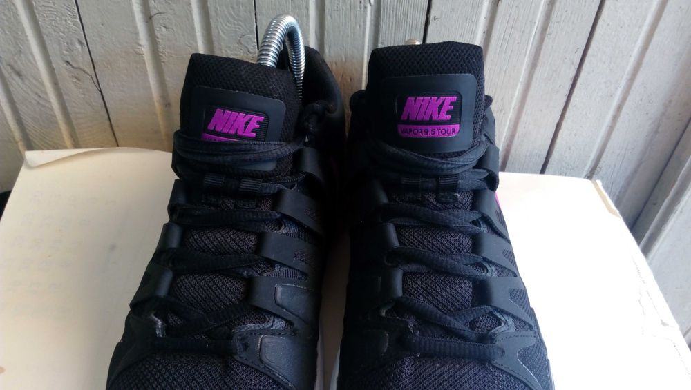 ''Nike Zoom Vapor Tour''оригинални маратонки 38.5 номер