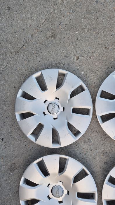 Оригинални капаци /ТАСОВЕ/ за джанти Ауди 16 цола