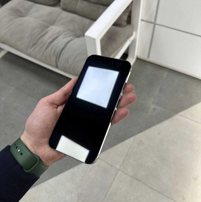 Продам iPhone 14 Pro 256 GB Deep Purple