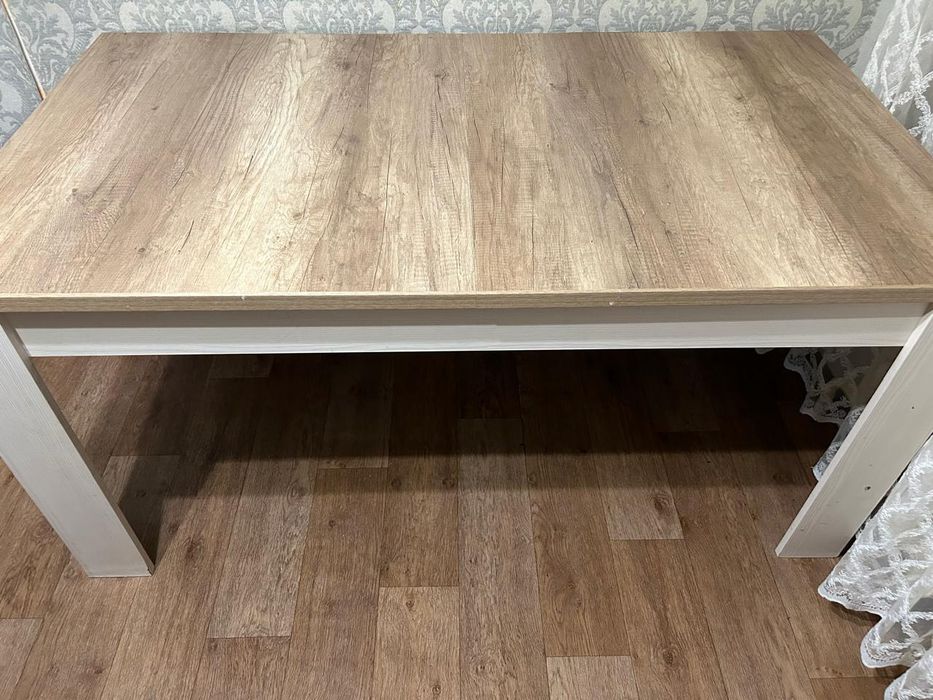 Стол кухонный 2000см×900см