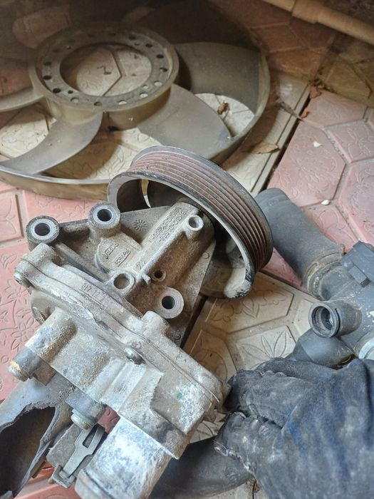 Продам запчасти на форд транзит