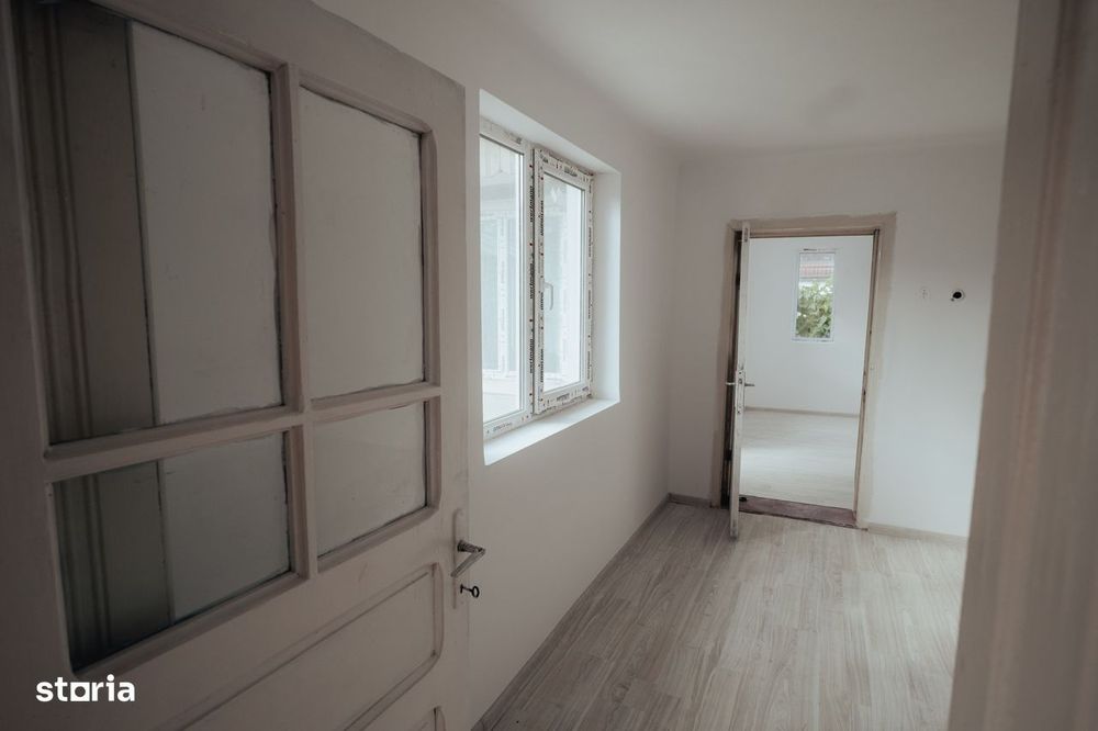 Casa renovata cu teren generos 1186 mp, inconjurata de padure