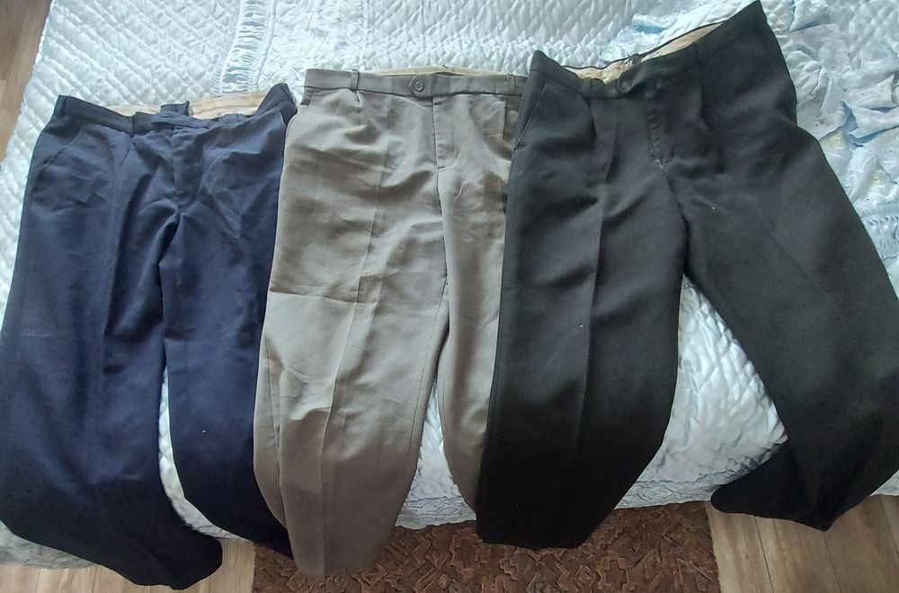 3 пакета мужской одежды