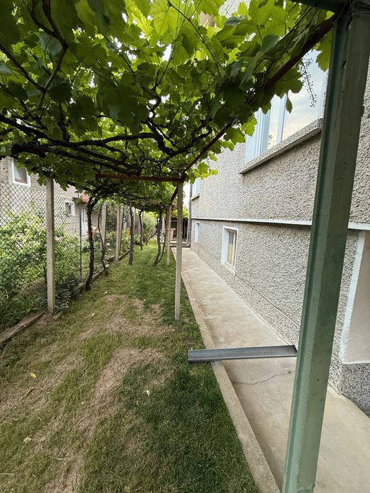 Продава се Къща в Разград, Център - 210 кв.м за 656 €/кв.м - Снимка #2