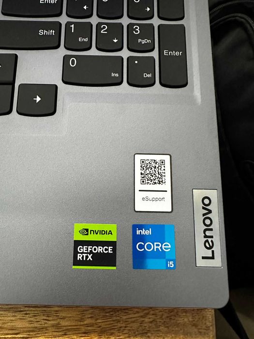 Lenovo LOQ 15IRX9 i5-13450HX 24GB RTX 4060 512GB 144Hz