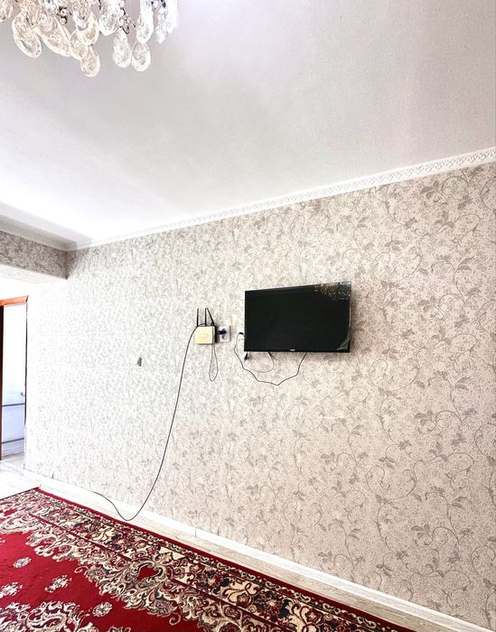 Посуточно! Сдается двухкомнатная квартира в 13 микрорайоне!