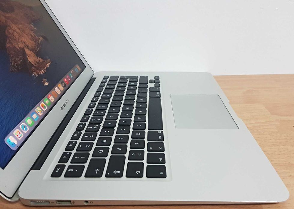 Macbook Air 13,2014, i5, 4gb,256 SSD, perfect functional poze reale