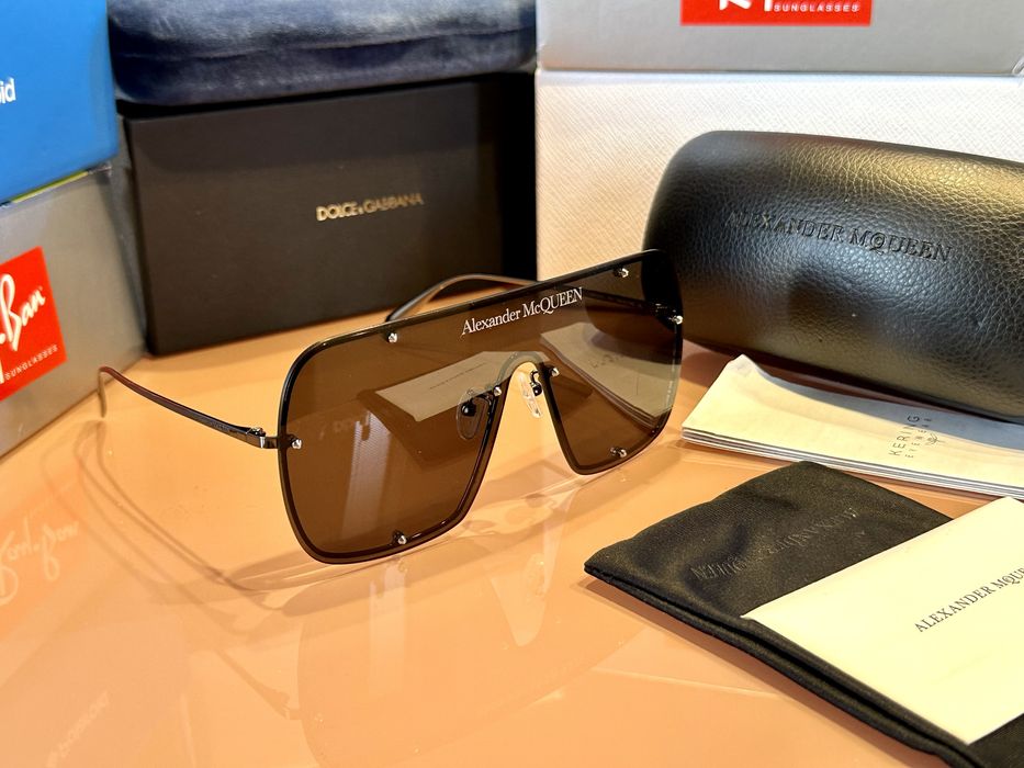 Оригинални слънчеви очила Alexander McQueen Унисекс намалени