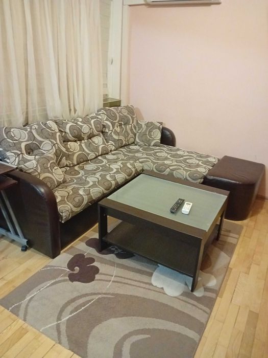 Дава се под наем Тристаен апартамент в Варна, Погреби - 75 кв.м за 510 € - Снимка #2