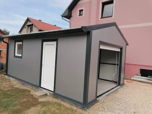Vand garaj auto pe structura metalica