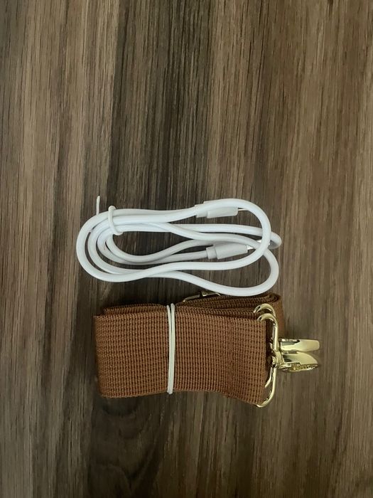 Козметична чантичка с LED огледало