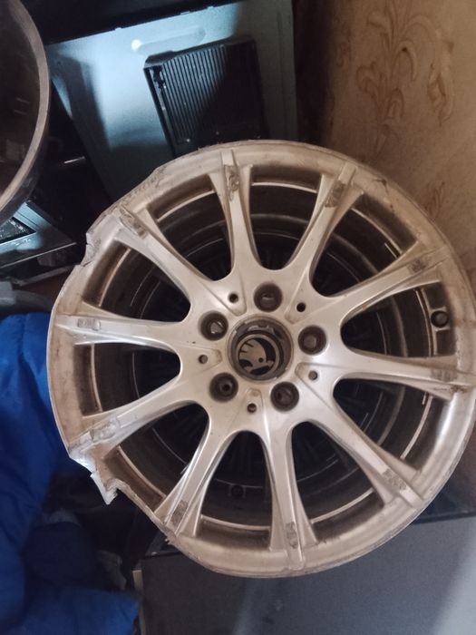 Комплект дисков на Skoda 16r торг