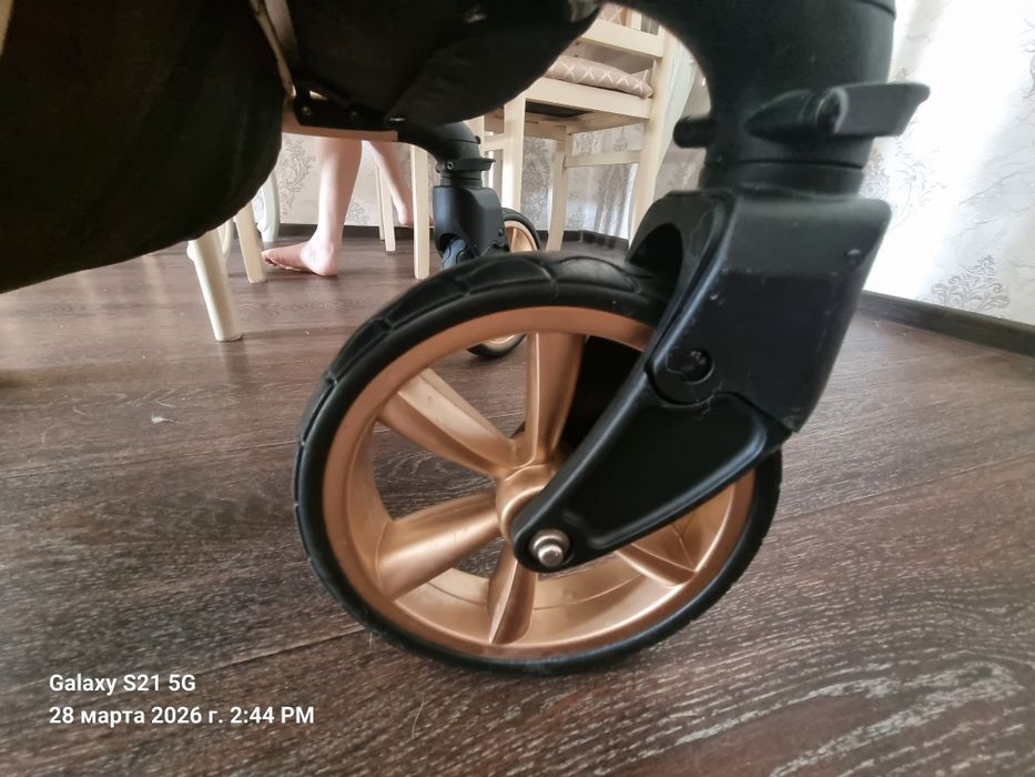 Продается  Детская Коляска