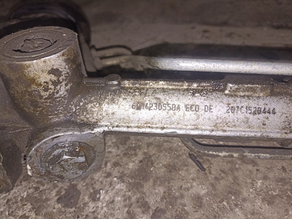 Шкода рулевая рейка