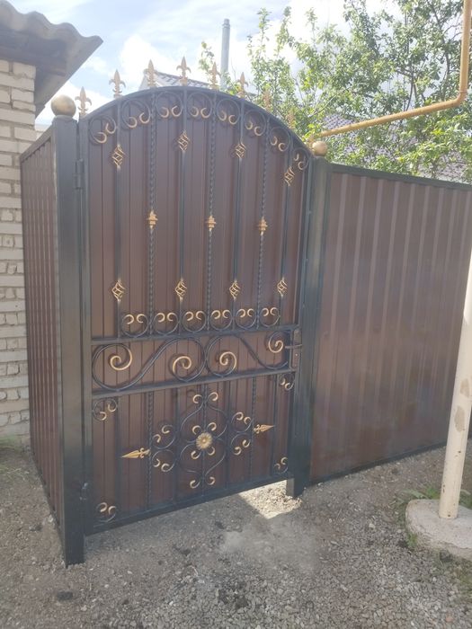 Заборы , ворота, мангал,беседки ,качели