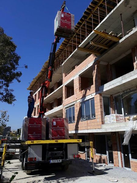 Транспорт камион с кран и услуги с кран до 32м