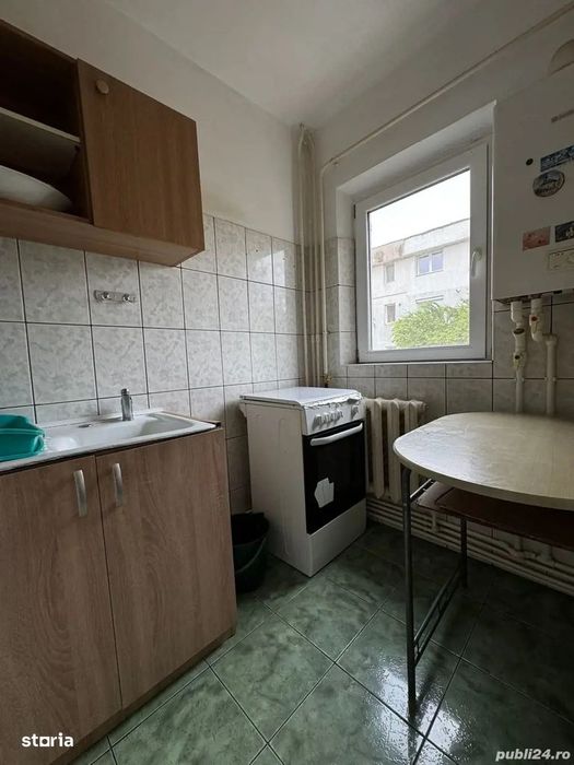 De vânzare garsoniera zona Hipodrom etaj 2