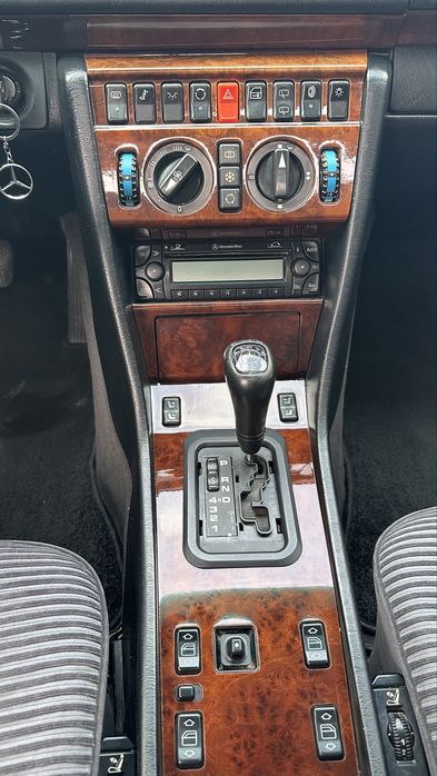 Mercedes-Benz 300 1989 — 7