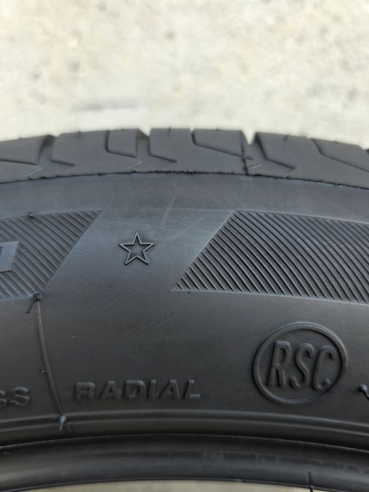 Vând două anvelope de vara Bridgestone  225 50 18  dot 0422
