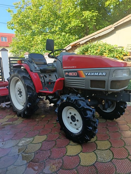 Tractor Yanmar 20 cp