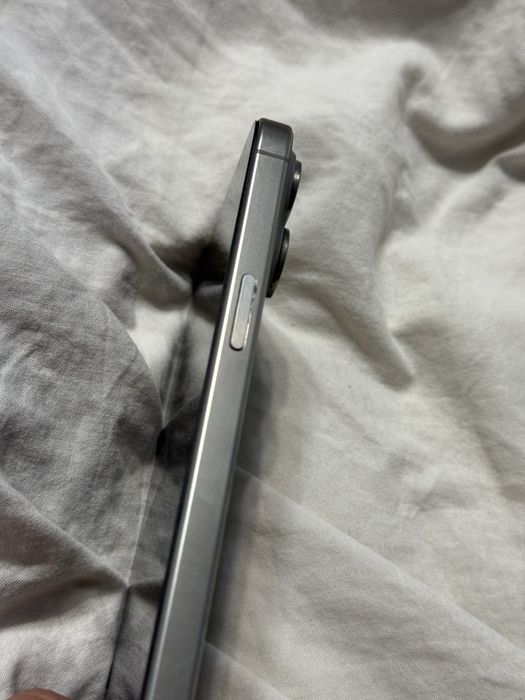 Продам Айфон 15 про макс