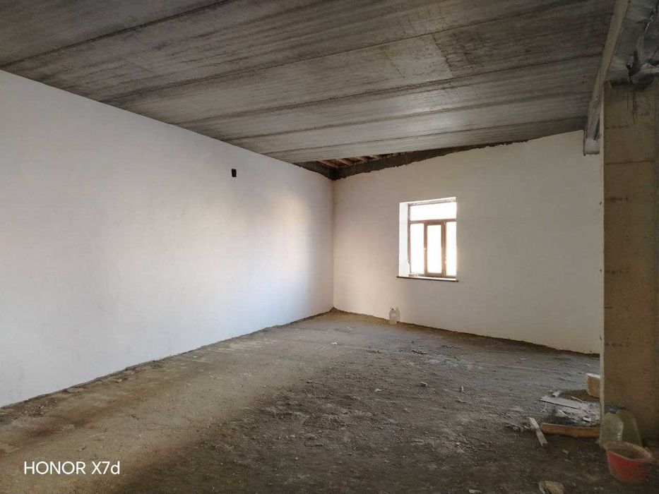 Buxoro shahar hududida bino sotiladi
