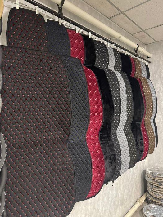 Продам чехлы в машину