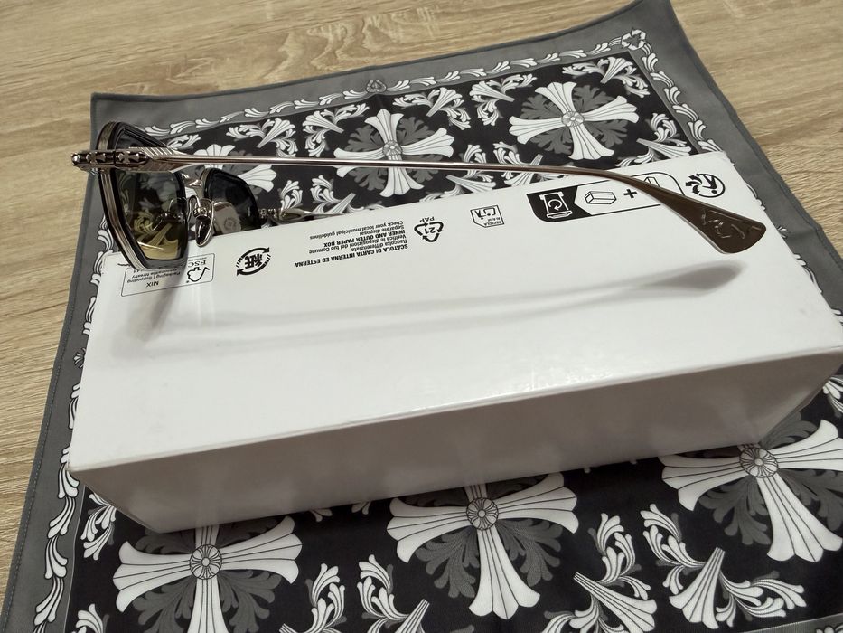 Слънчеви очила Chrome Hearts