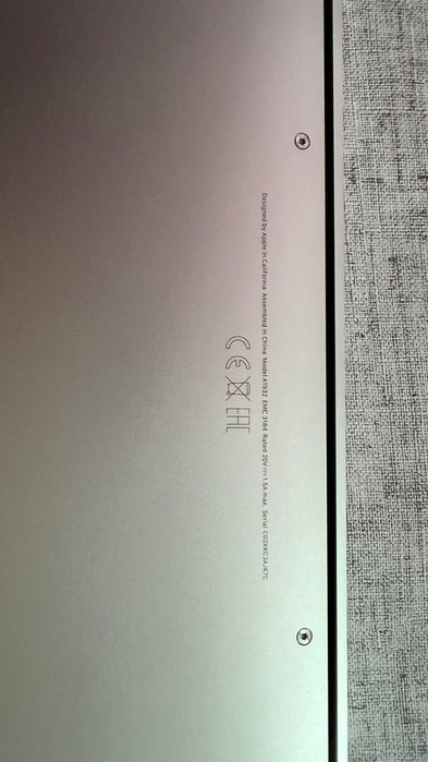 Продам macbook без царапин