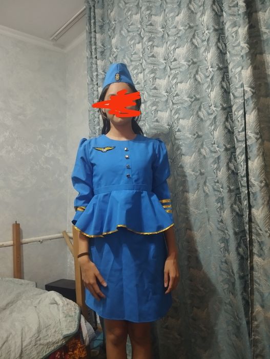 Продаю форму стюардесса