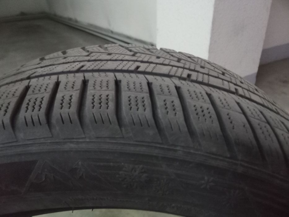 Пара зимних баллонов Hankook winter icept evo2