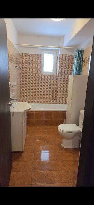 Chirie Apartament cu curte  2 camere Otopeni