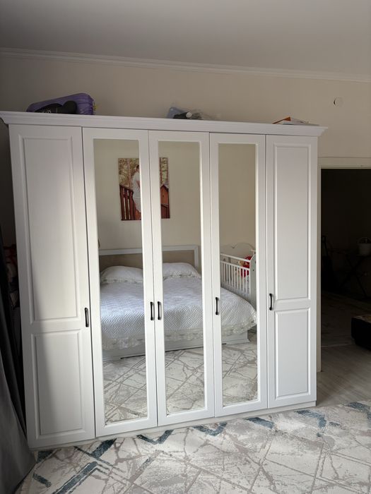 Спальный гарнитур