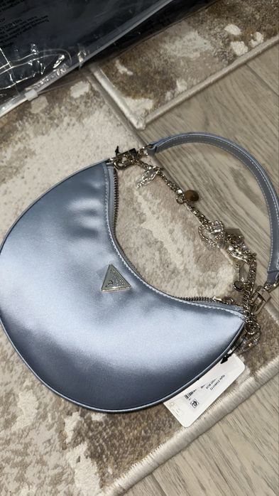 Сумка от GUESS оригинал