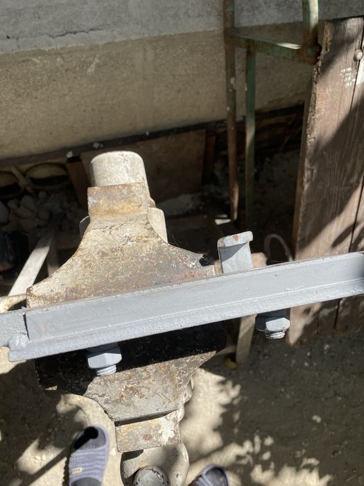 Ghilotina debitat tabla