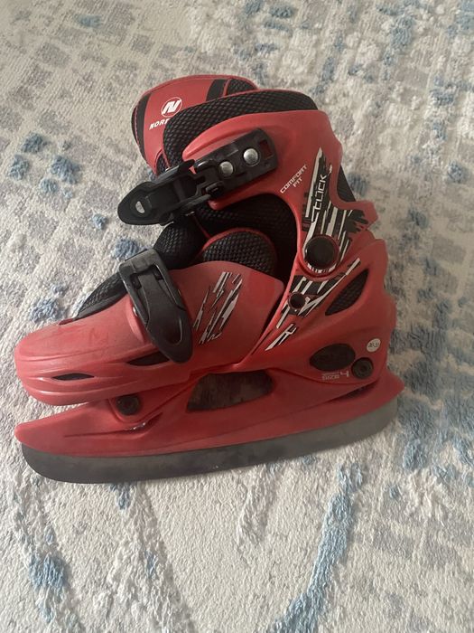 Подам коньки  спортивные