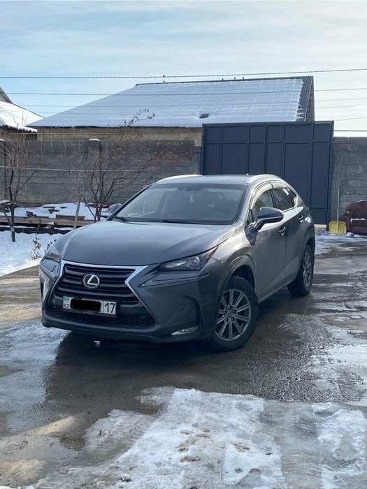 Lexus NX 200  полный привод