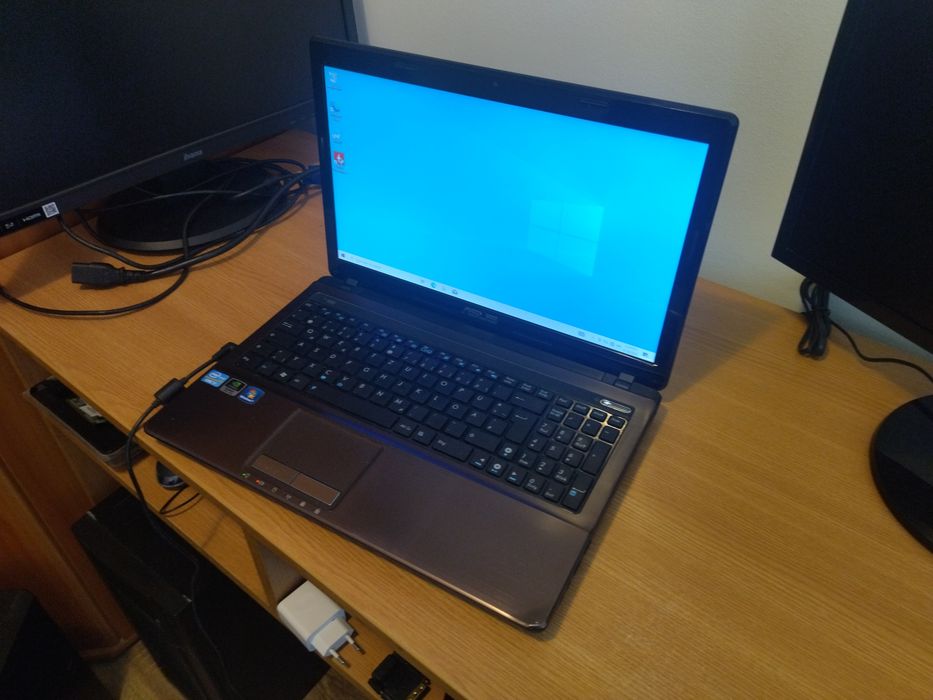 Laptop Asus i7 2670QM, 6 GB, ssd 512 GB, GT 610M