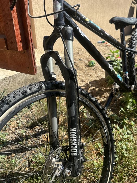 Vând bicicletă yt sau schimb