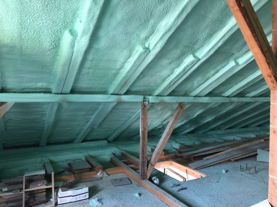 izolatii spuma poliuretanica Izolatie spuma poliuretanica