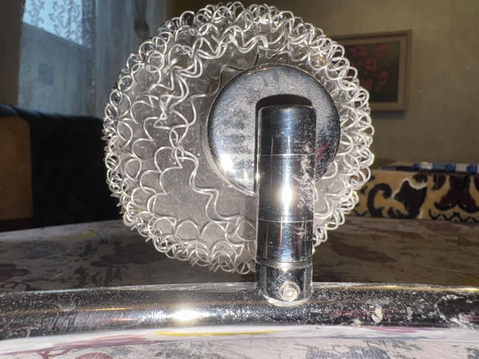 Модерни таванни полилея два броя, с 4 осветителни тела.