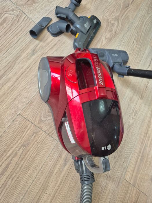 Пылесос LG продается