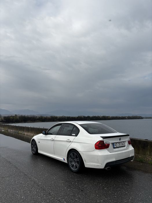 BMW 3 Series 0 — imagine 2