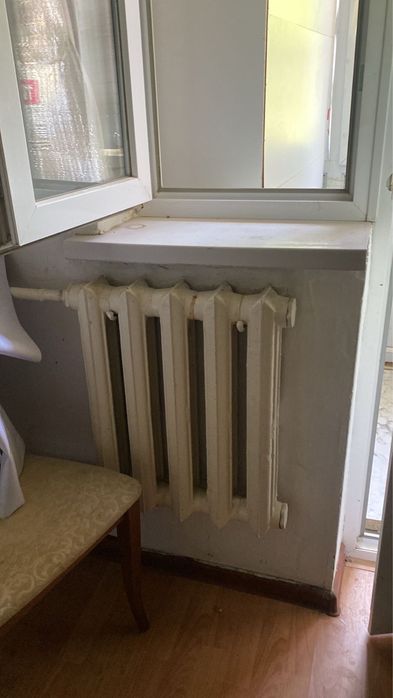 Срочно продам чугунные батареи
