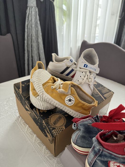 Детская   обувь. .