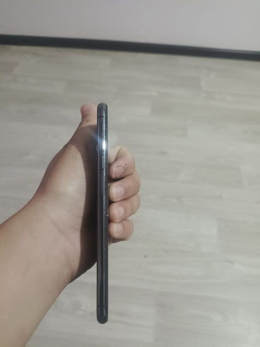 Iphone xs max prodam