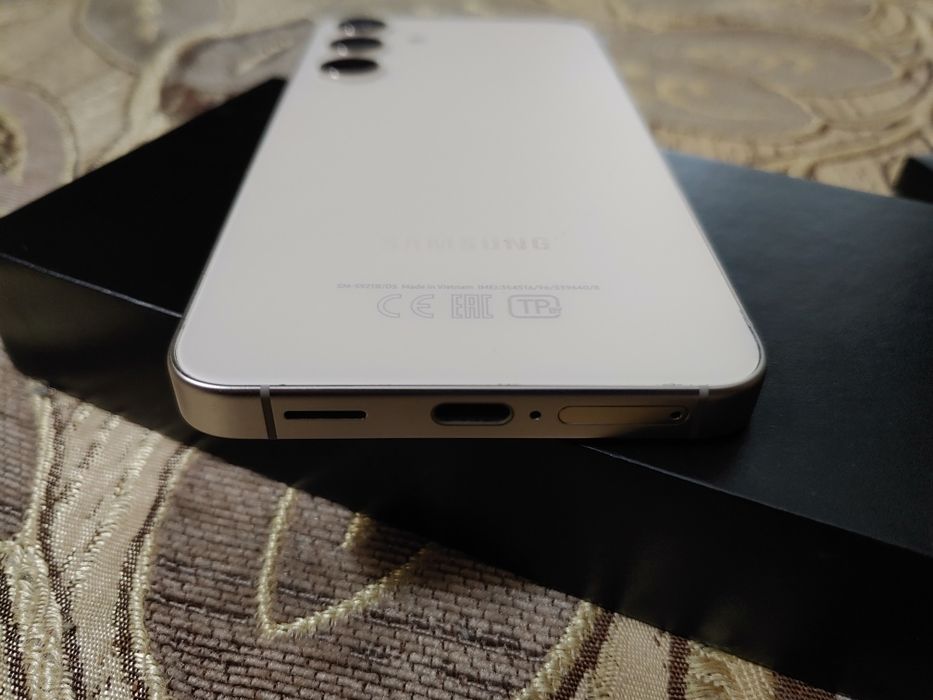 Samsung galaxy s24 128gb