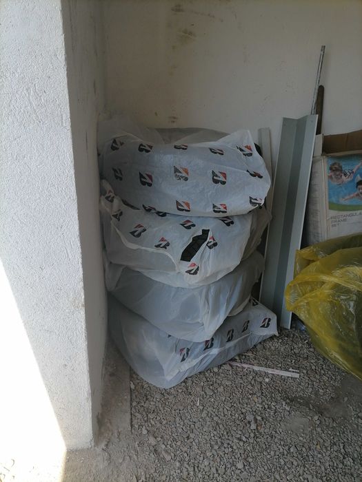 Продам шины R18 ICE ZERO Pirelli