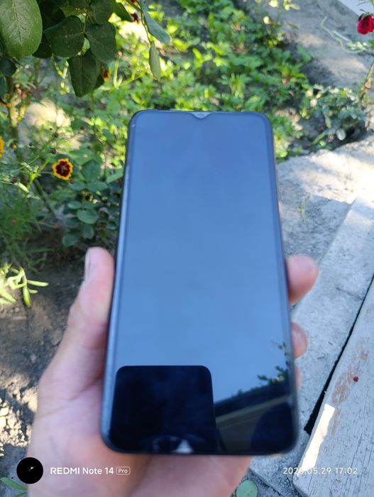 Redmi 9t Toza kamchiliklari yoq Steklosi singan ekran butun