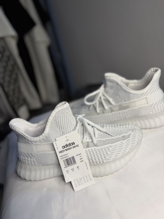 Yeezy femei - gri deschis